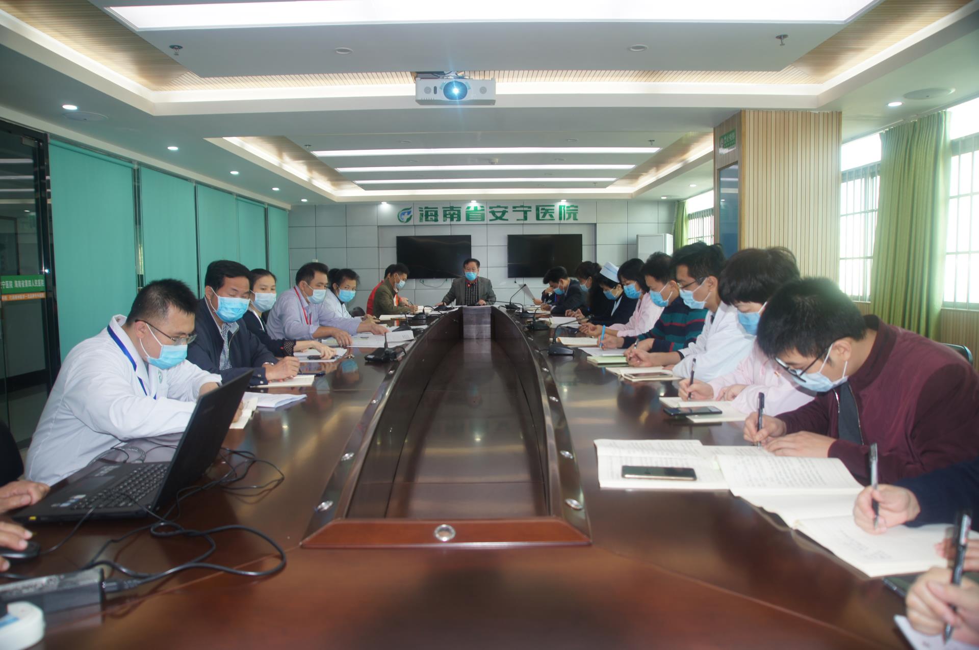 情色小说
召开理论中心组（扩大）学习会议——疫情就是命令，防控就是责任