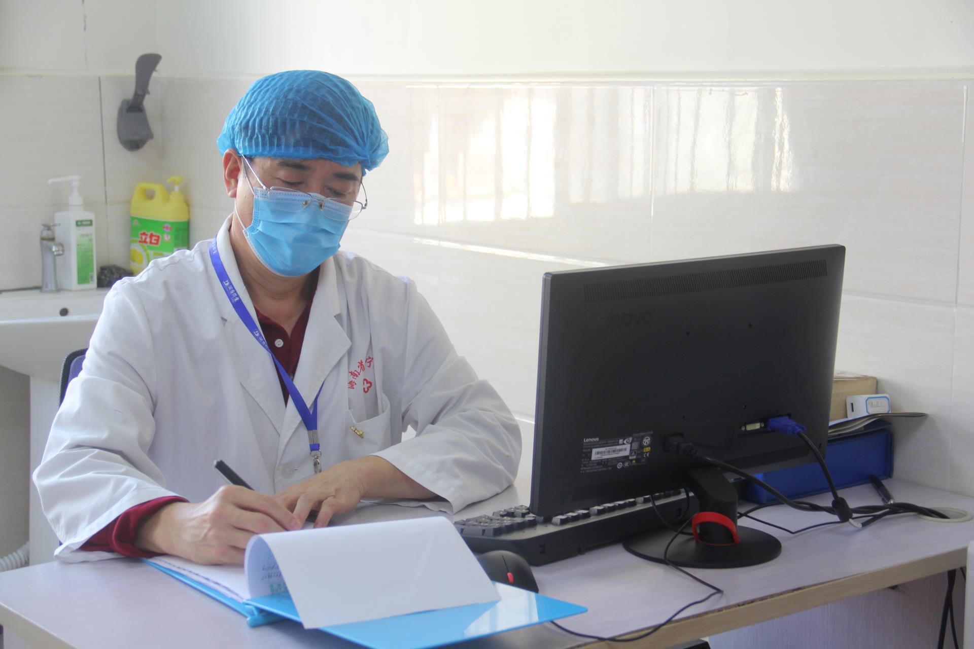 疫情面前一个共产党员的本色 省安宁医院第三党支部书记、院感办主任符少剑