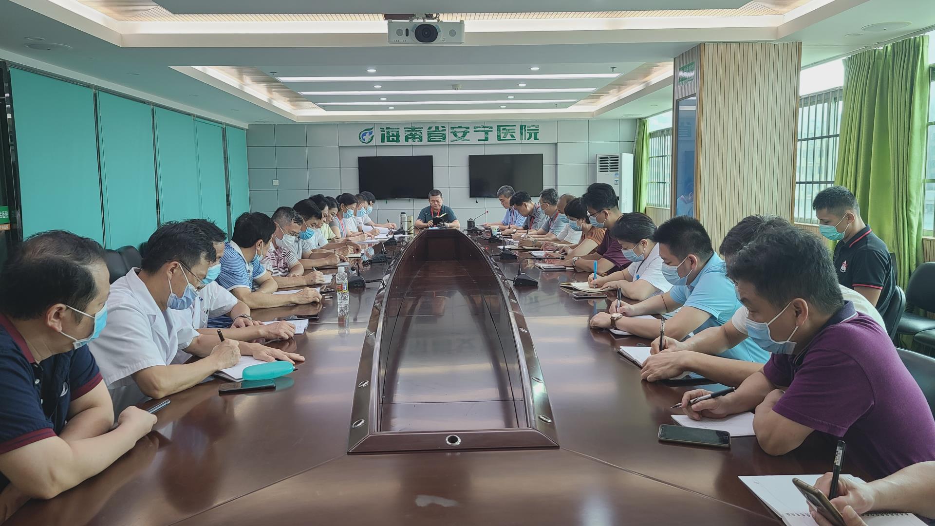 省安宁医院召开新冠肺炎疫情防控工作推进会