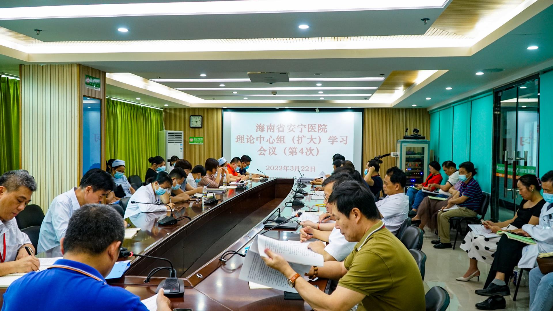 情色小说
召开理论中心组（扩大）学习会