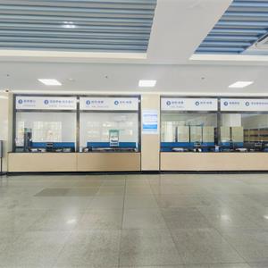 宽敞明亮的就诊大厅