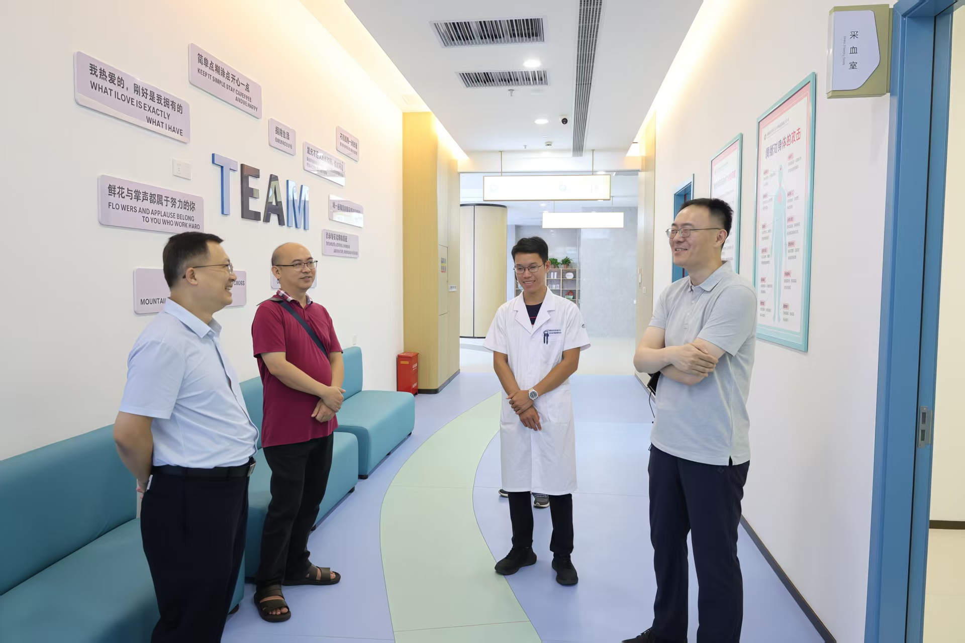 国务院妇儿工委办儿童处处长曾国强到海南省青少年心理健康医学中心调研